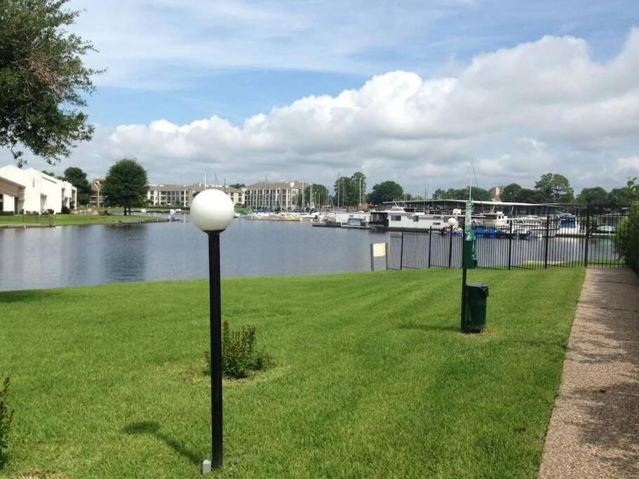 Lakeside Daze! Montgomery Eksteriør billede